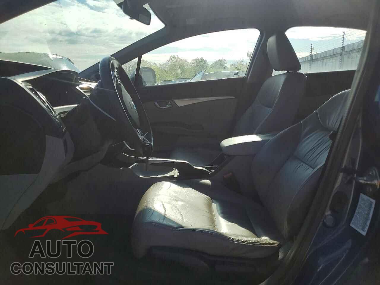 HONDA CIVIC 2013 - 19XFB2F97DE071103