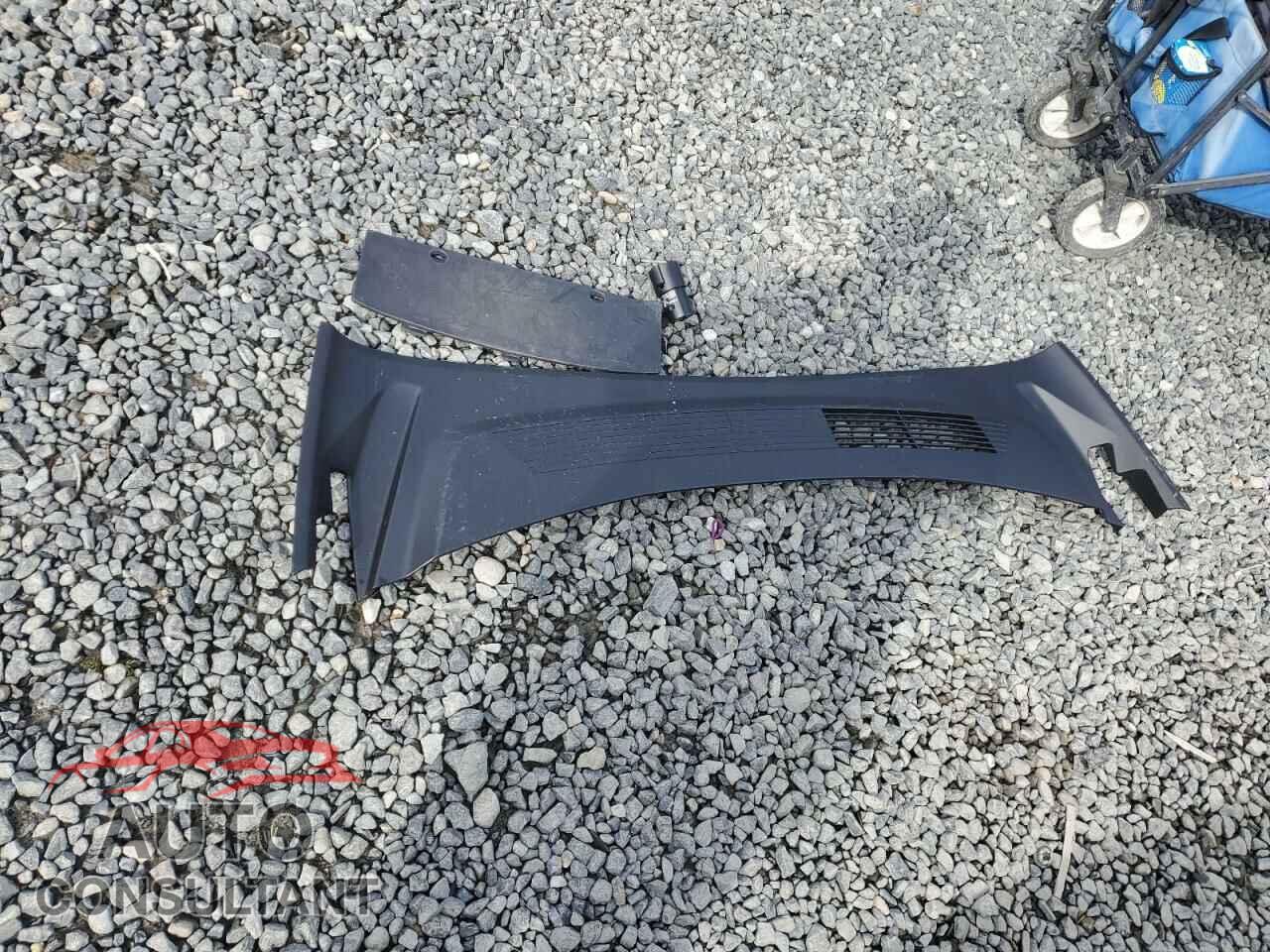 TESLA MODEL 3 2024 - 5YJ3E1EA8RF864038