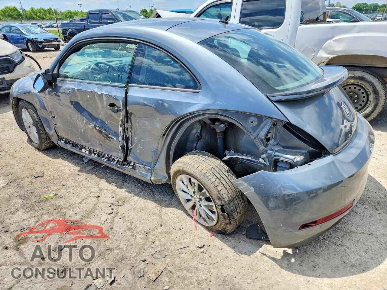 VOLKSWAGEN BEETLE 2017 - 3VWF17AT2HM608004