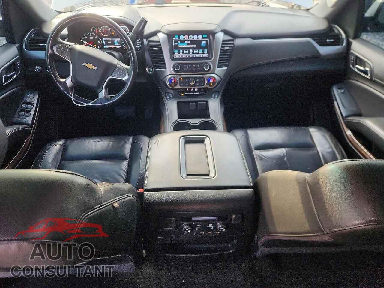 CHEVROLET SUBURBAN 2018 - 1GNSKHKC3JR151993