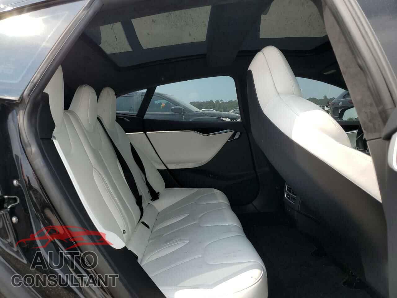 TESLA MODEL S 2017 - 5YJSA1E18HF190589