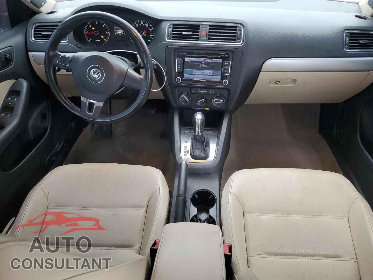 VOLKSWAGEN JETTA 2012 - 3VWLL7AJ3CM317841