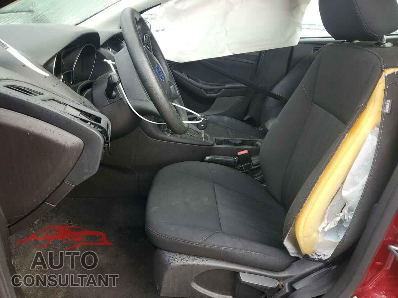 FORD FOCUS 2016 - 1FADP3K21GL368358