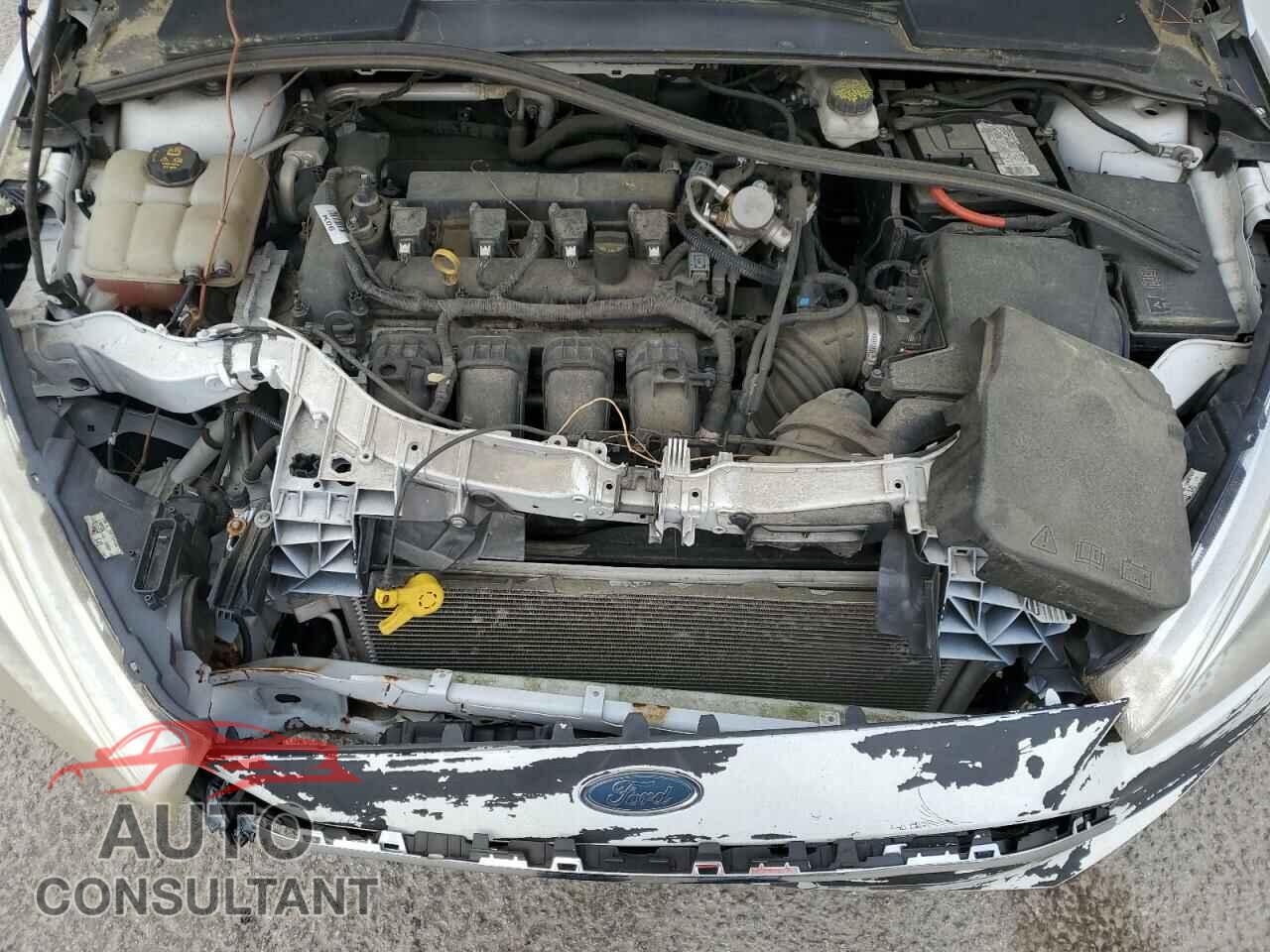 FORD FOCUS 2018 - 1FADP3E25JL307761