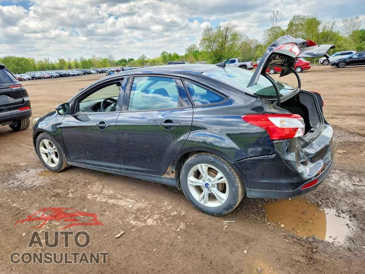 FORD FOCUS 2014 - 1FADP3F27EL439702