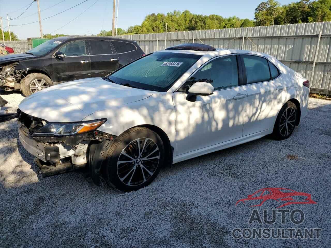 TOYOTA CAMRY 2018 - 4T1B11HK4JU083116