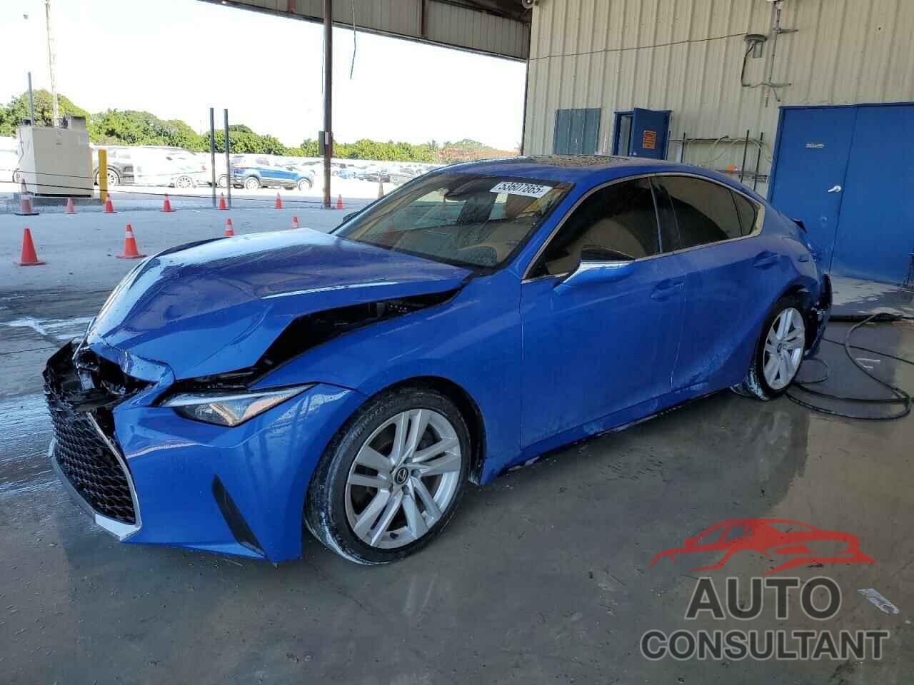 LEXUS IS 2023 - JTHCA1D22P5127288