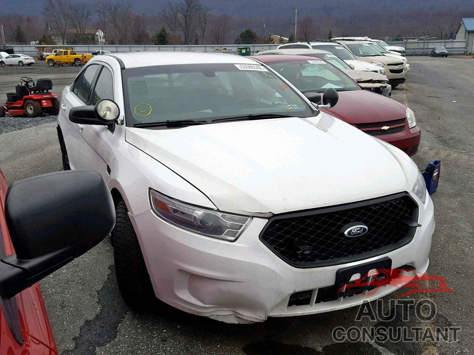 FORD TAURUS 2016 - 1FAHP2MK0GG127070