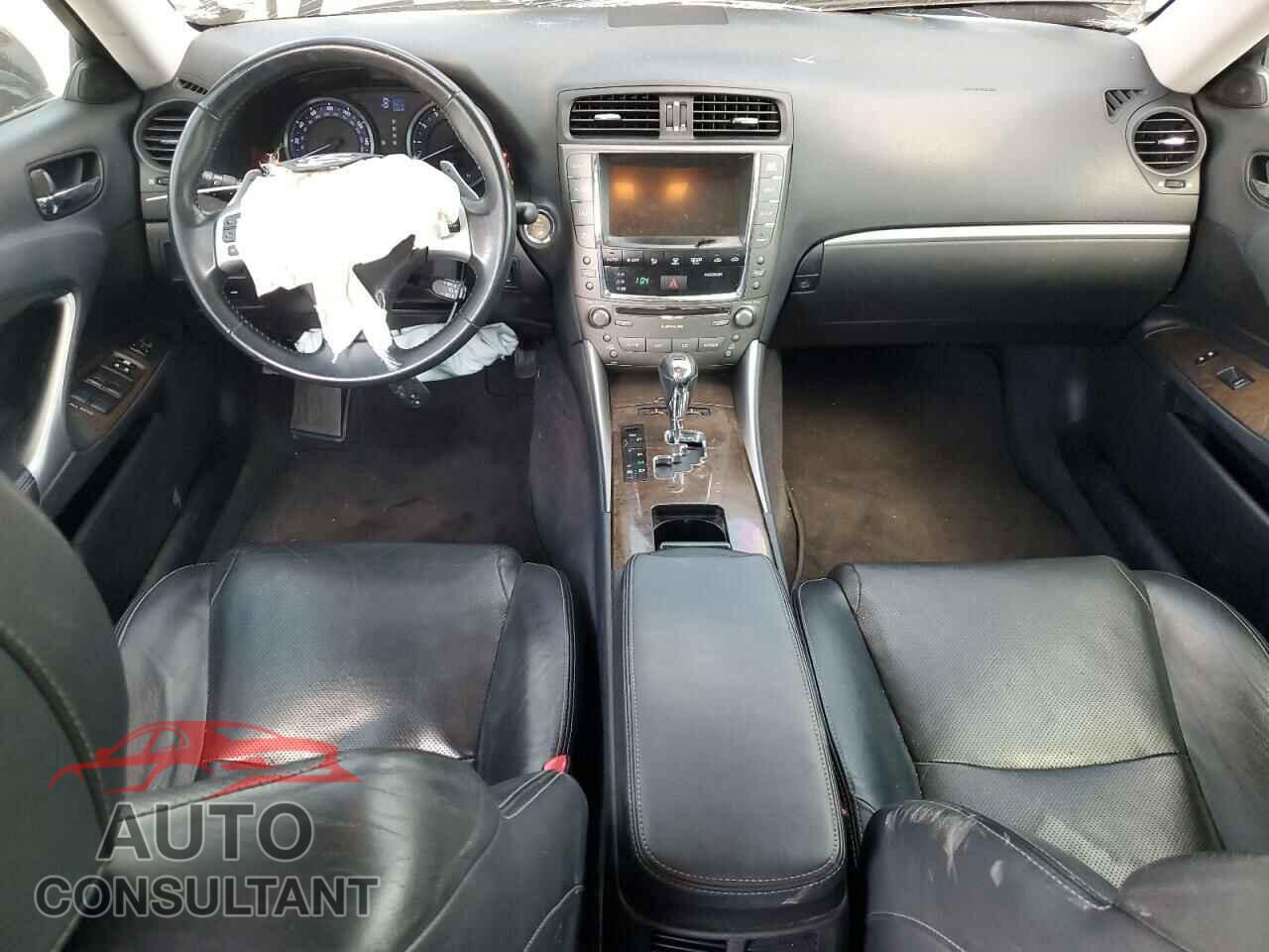 LEXUS IS 2011 - JTHBF5C29B5137282