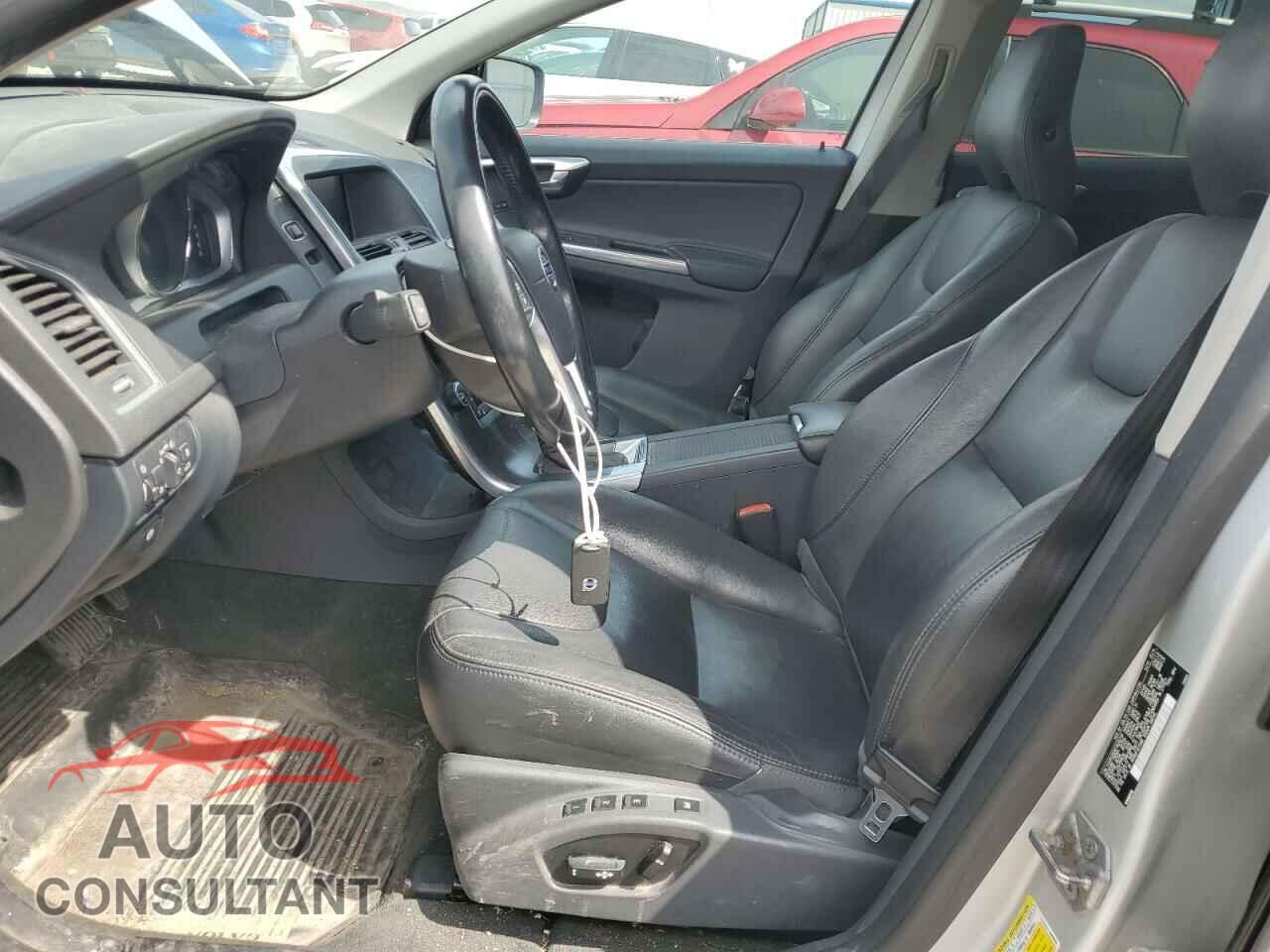 VOLVO XC60 2015 - YV4952RD6F2625748