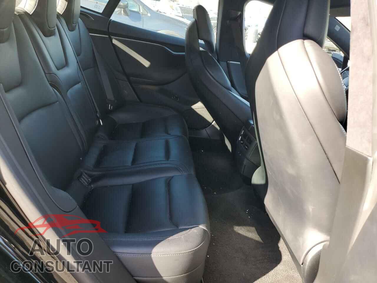 TESLA MODEL S 2019 - 5YJSA1E21KF311317