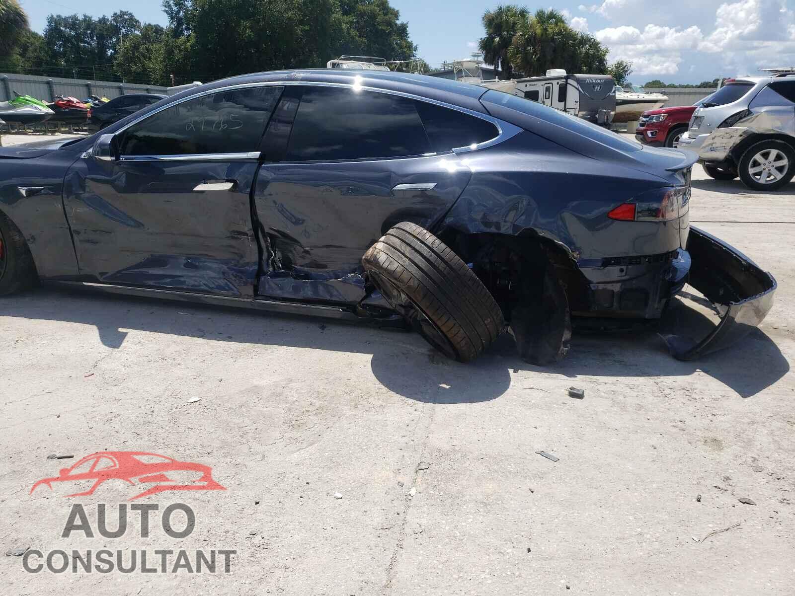 TESLA MODEL S 2020 - 5YJSA1E40LF361743
