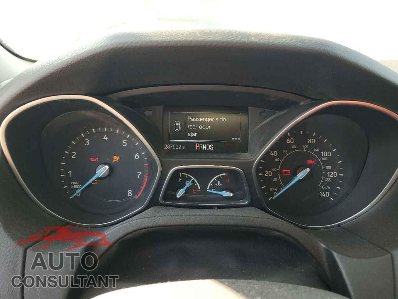FORD FOCUS 2015 - 1FADP3F22FL323714