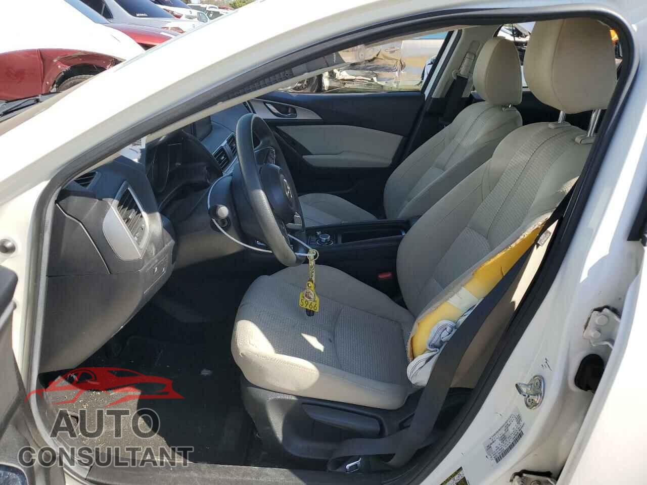MAZDA 3 2017 - 3MZBN1U76HM128045