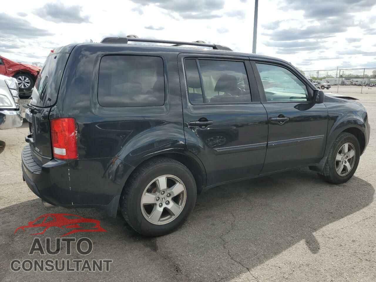HONDA PILOT 2011 - 5FNYF4H62BB041638