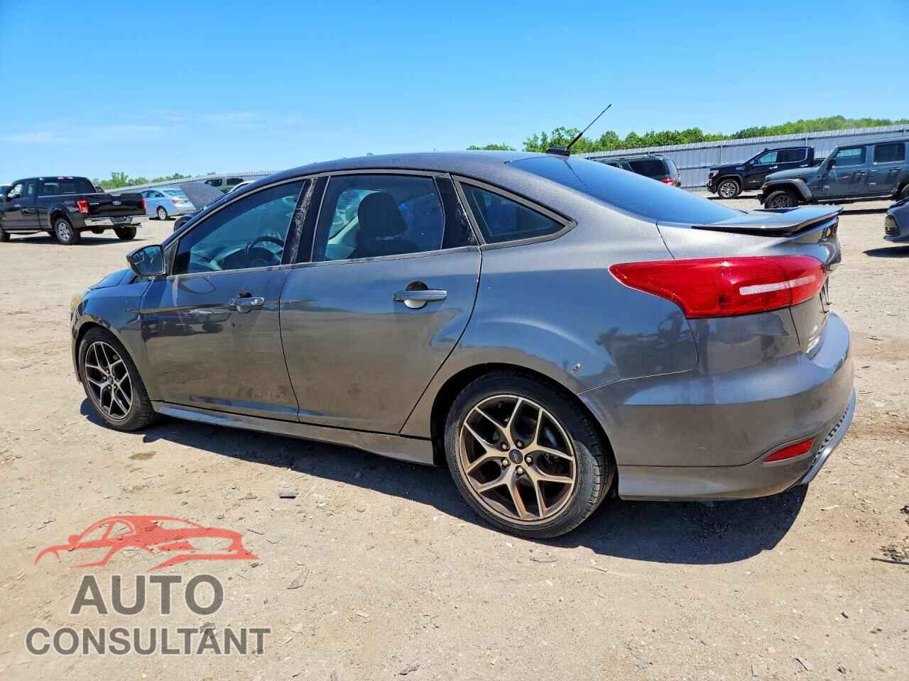 FORD FOCUS 2015 - 1FADP3F2XFL253072