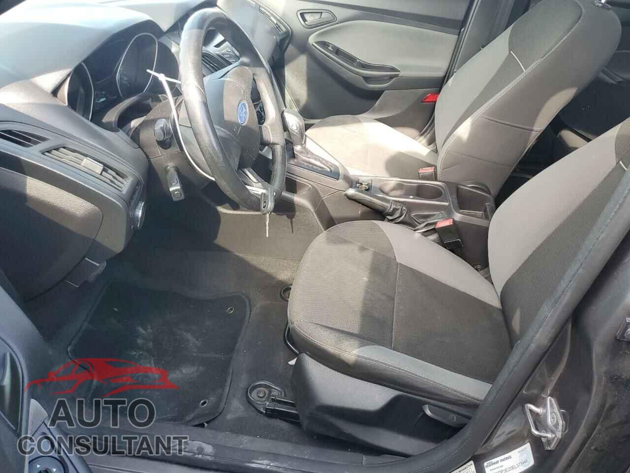FORD FOCUS 2014 - 1FADP3E20EL373446