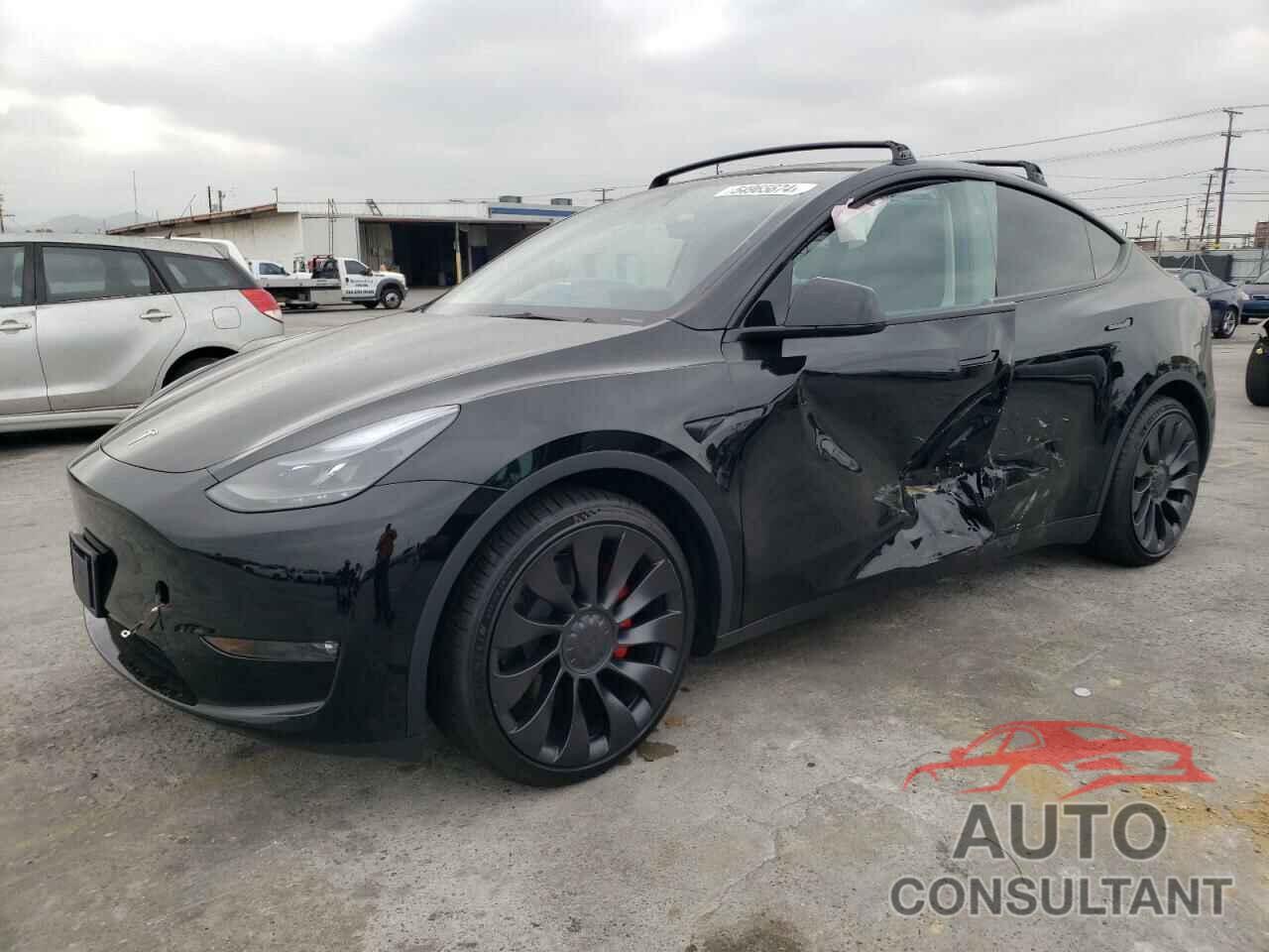 TESLA MODEL Y 2024 - 7SAYGDEF9RF046611
