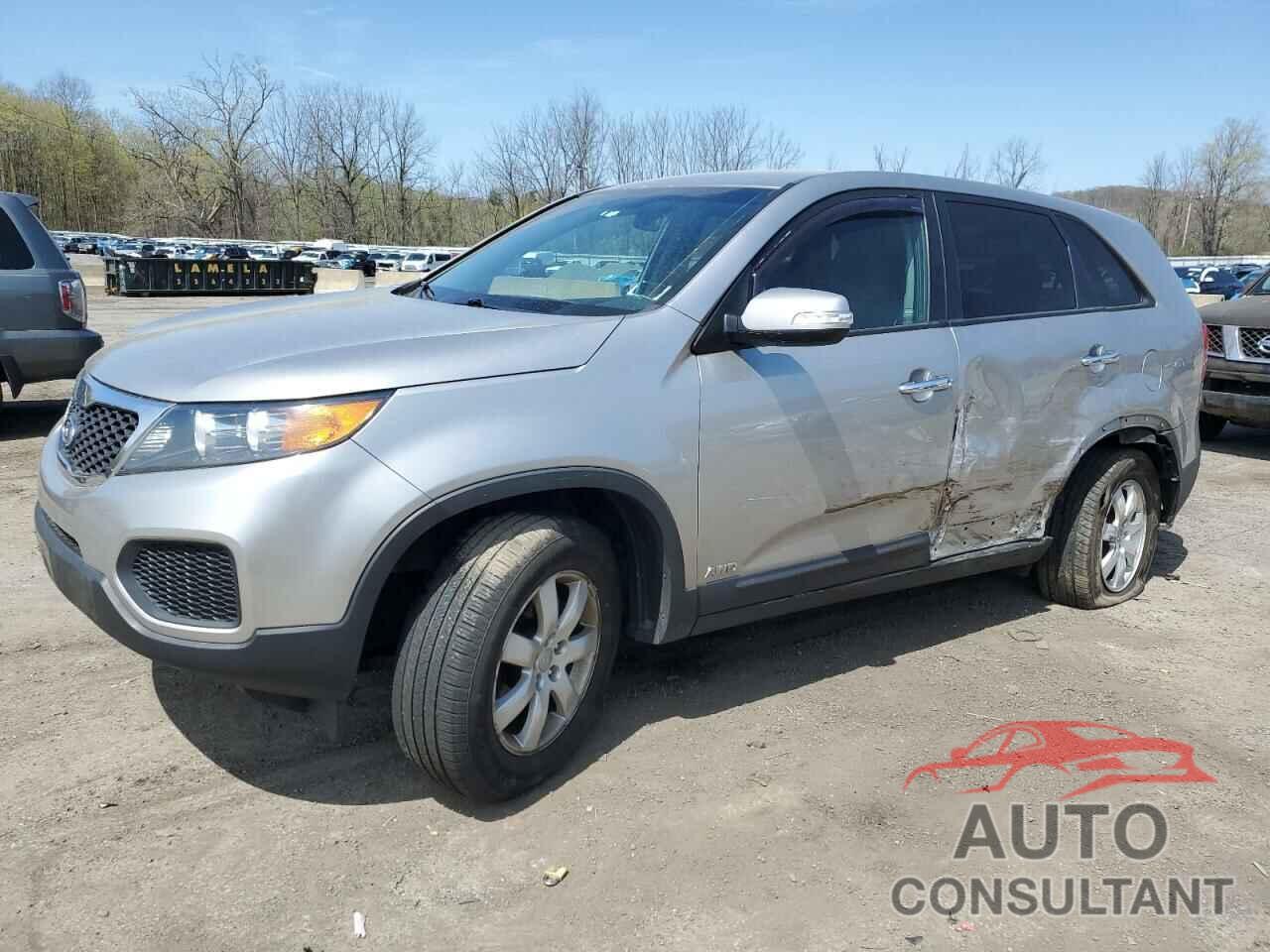 KIA SORENTO 2013 - 5XYKTDA64DG350077
