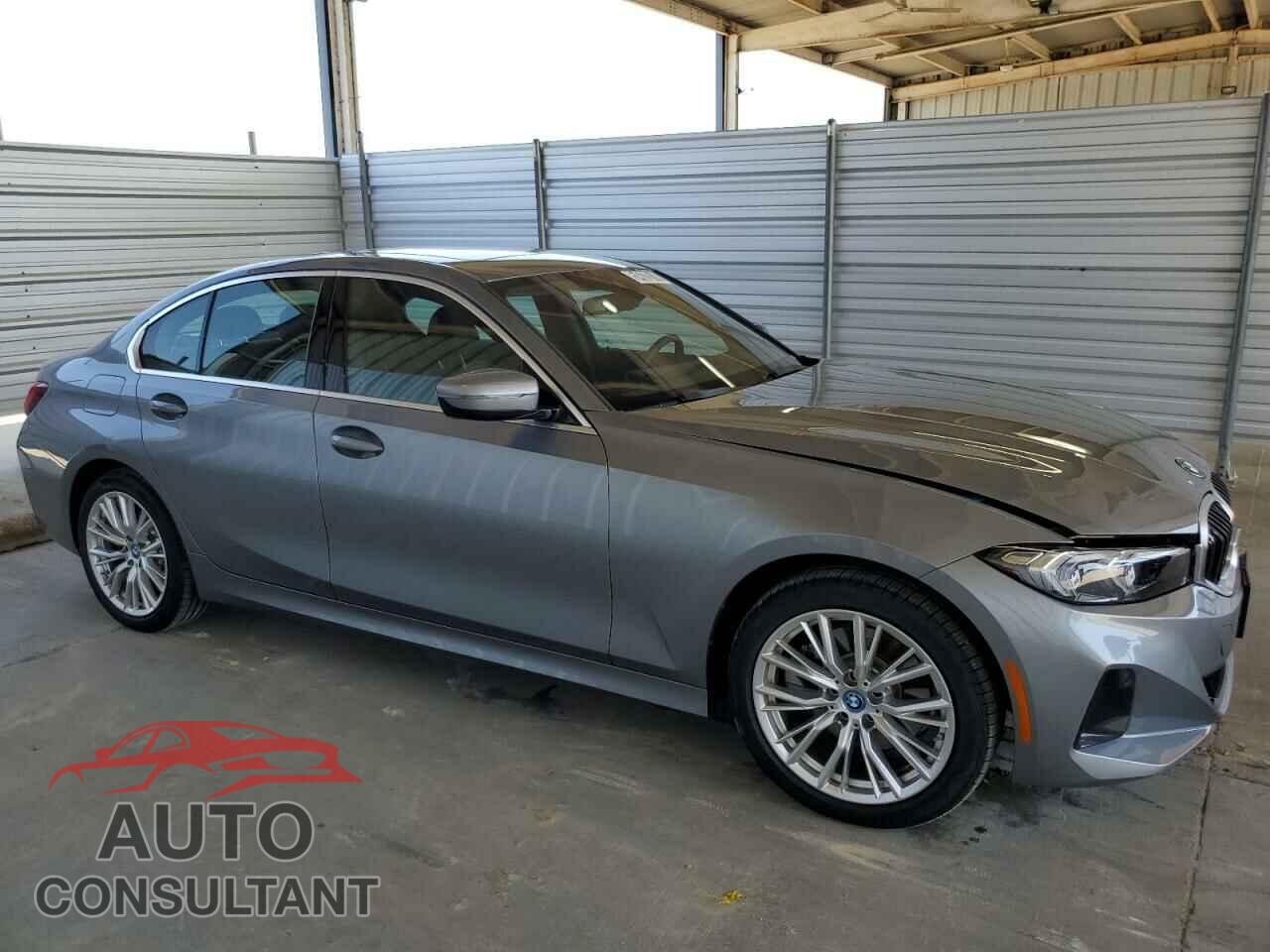 BMW 3 SERIES 2024 - 3MW39FF00R8E40037
