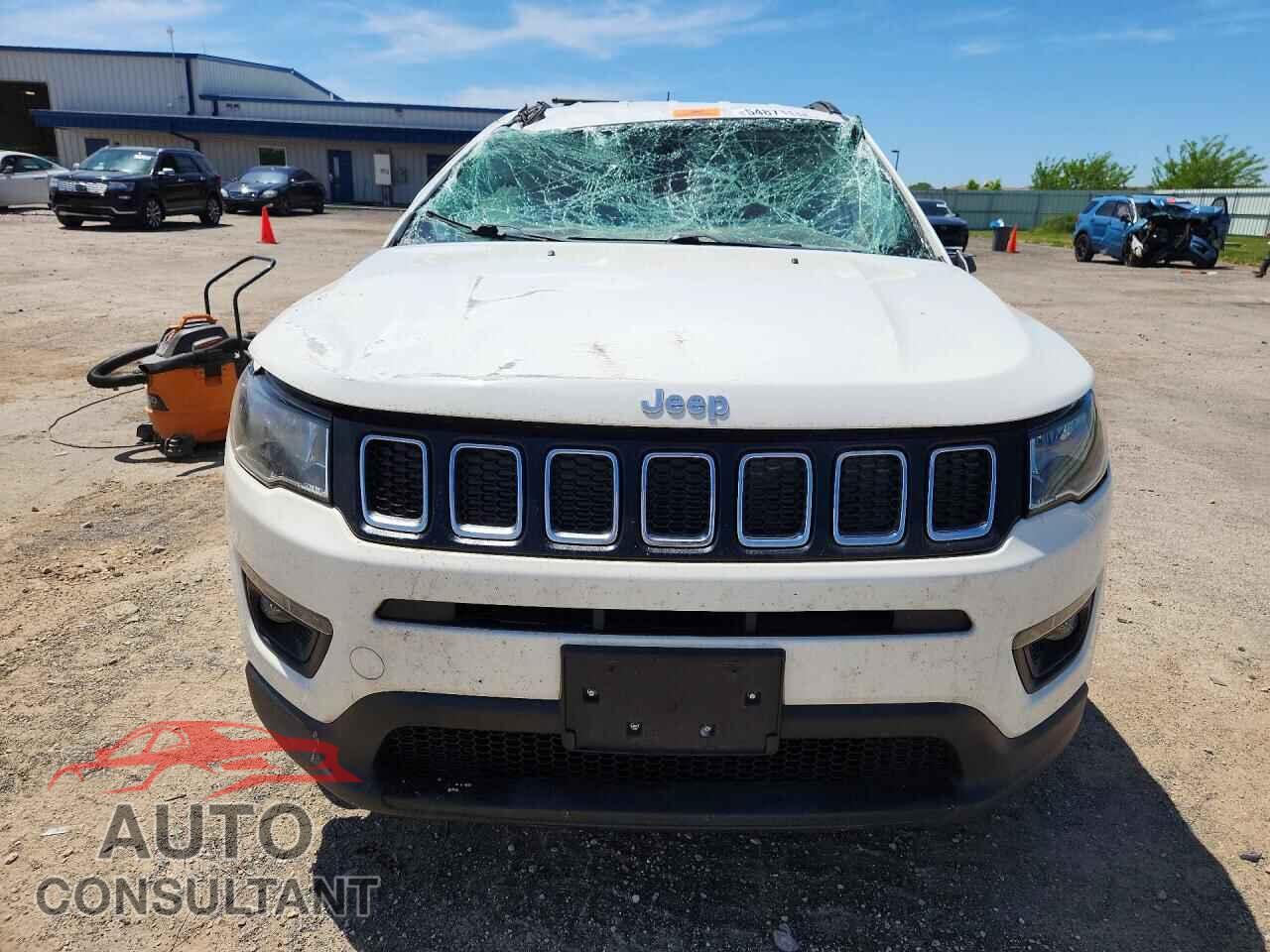 JEEP COMPASS 2018 - 3C4NJDBBXJT206360