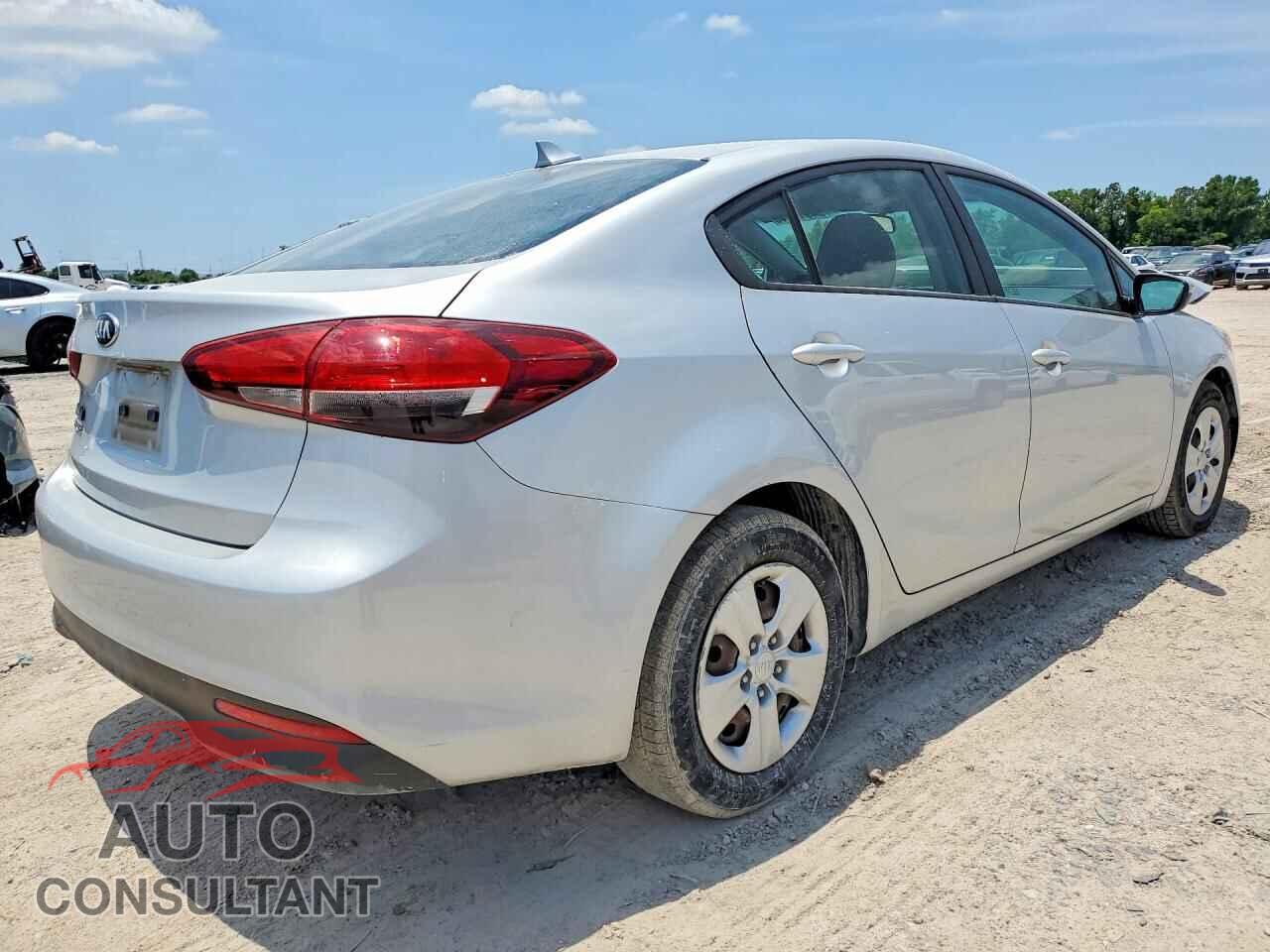 KIA FORTE 2017 - 3KPFK4A77HE077295