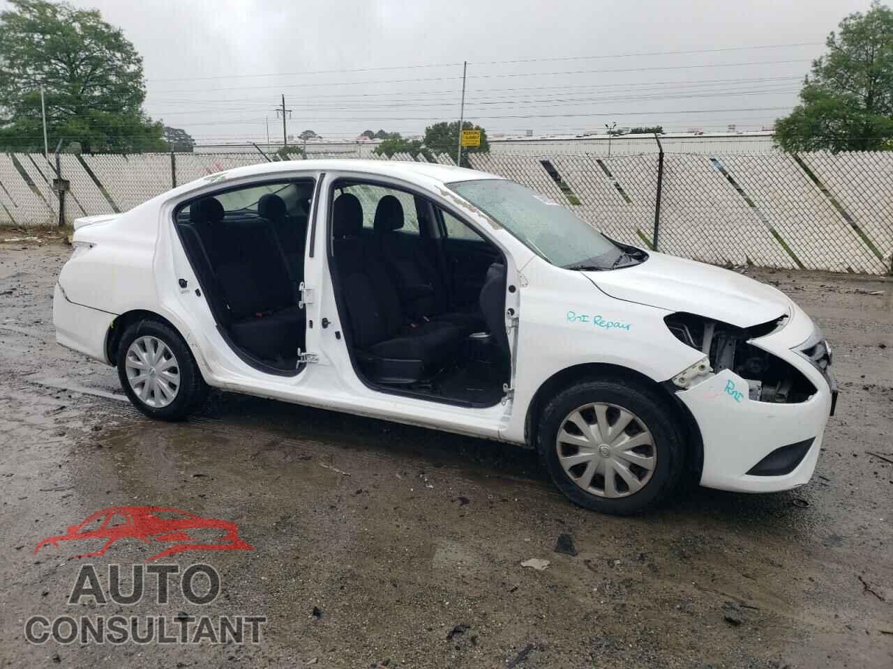 NISSAN VERSA 2018 - 3N1CN7AP8JL871304