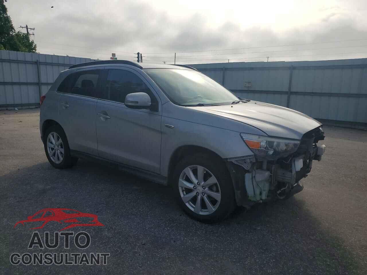 MITSUBISHI OUTLANDER 2015 - 4A4AP4AW2FE036237