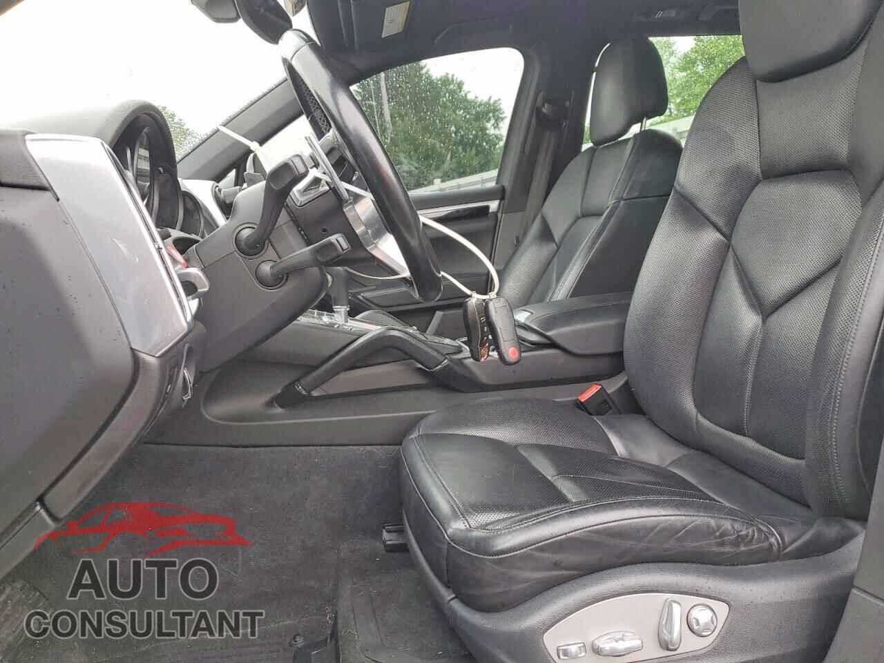 PORSCHE CAYENNE 2016 - WP1AA2A2XGKA37972