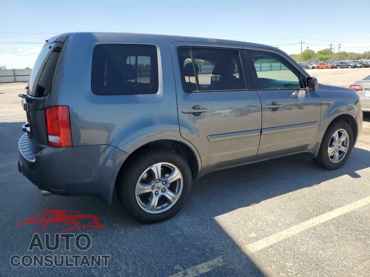 HONDA PILOT 2013 - 5FNYF3H5XDB011193