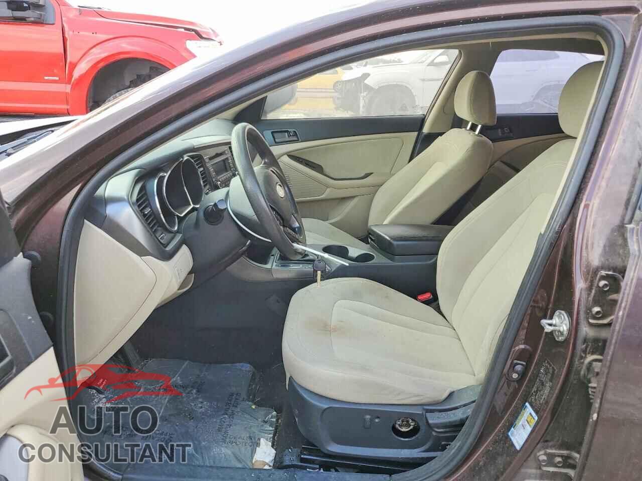 KIA OPTIMA 2011 - KNAGM4A75B5093087