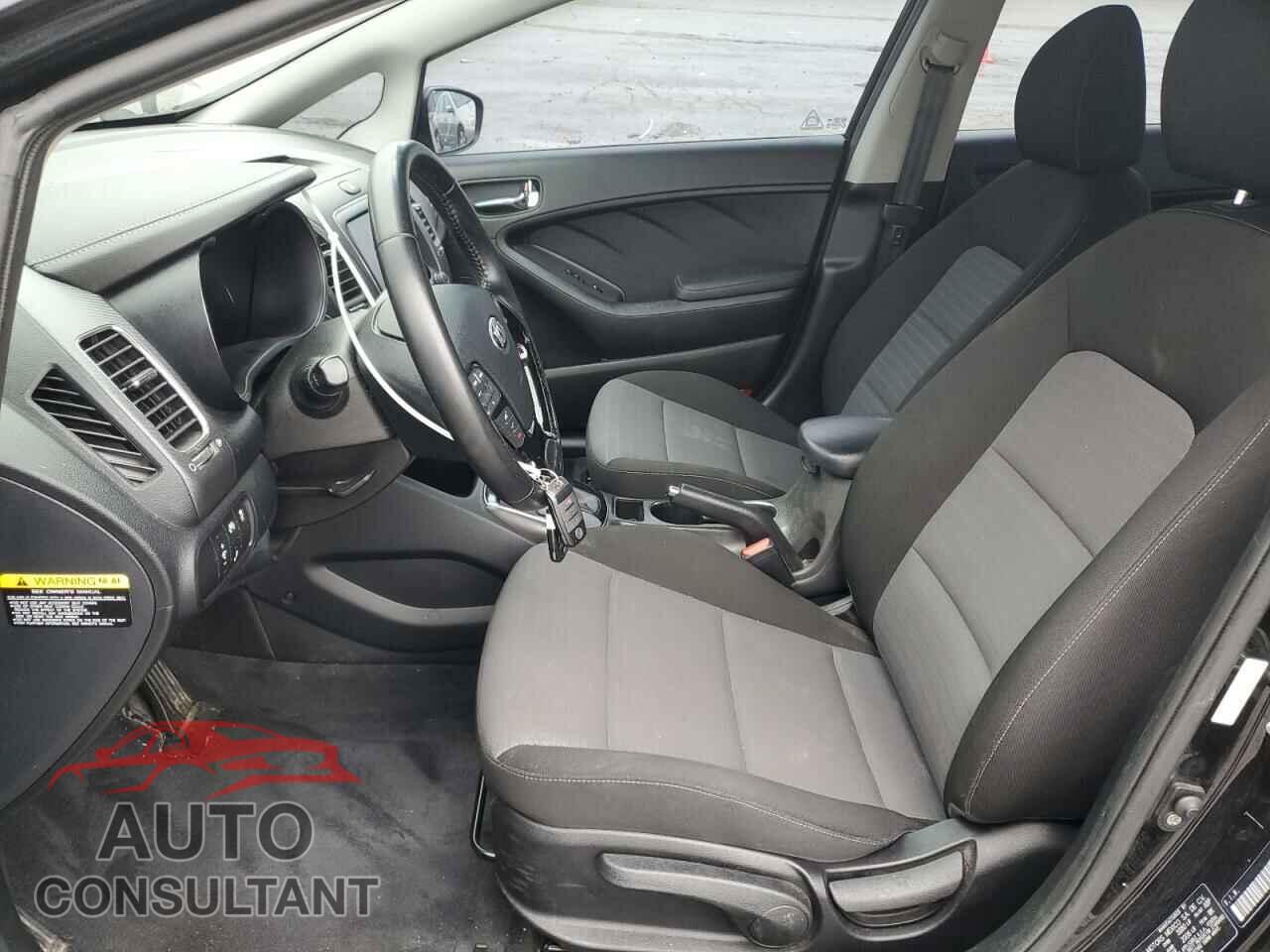KIA FORTE 2017 - 3KPFL4A78HE020214