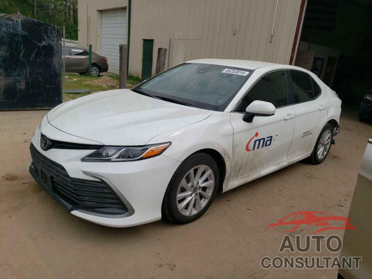 TOYOTA CAMRY 2022 - 4T1C11AK1NU055195