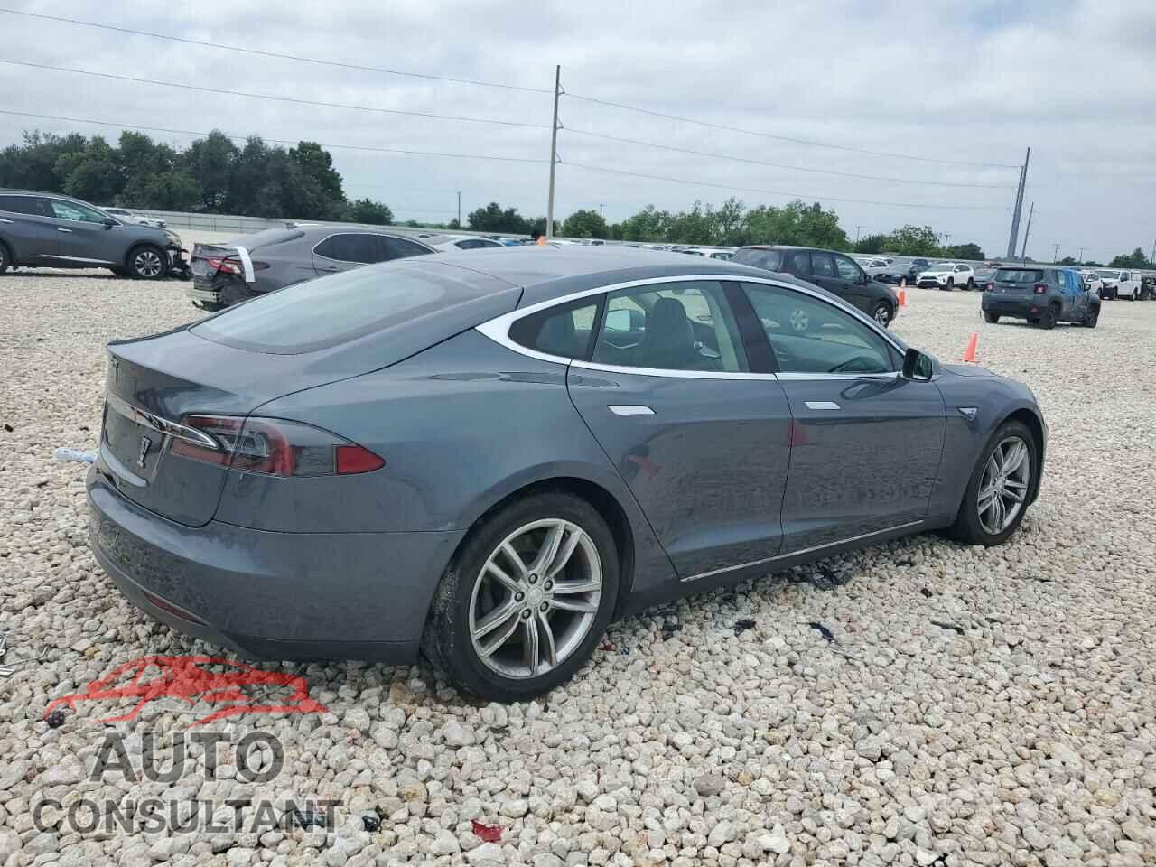 TESLA MODEL S 2013 - 5YJSA1CG3DFP05046