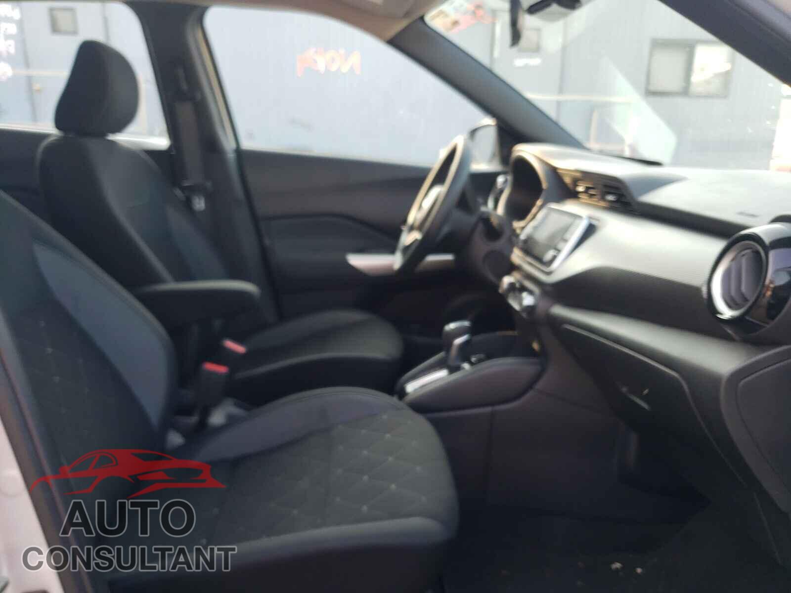 NISSAN KICKS 2020 - 3N1CP5CV8LL496155