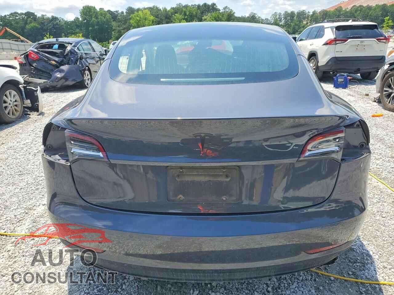 TESLA MODEL 3 2018 - 5YJ3E1EA3JF001779
