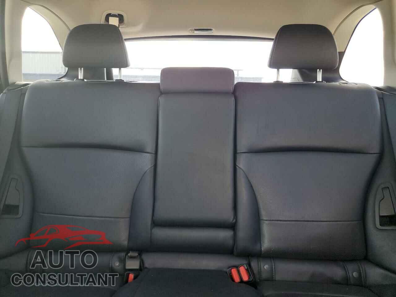 SUBARU OUTBACK 2017 - 4S4BSANC0H3334241