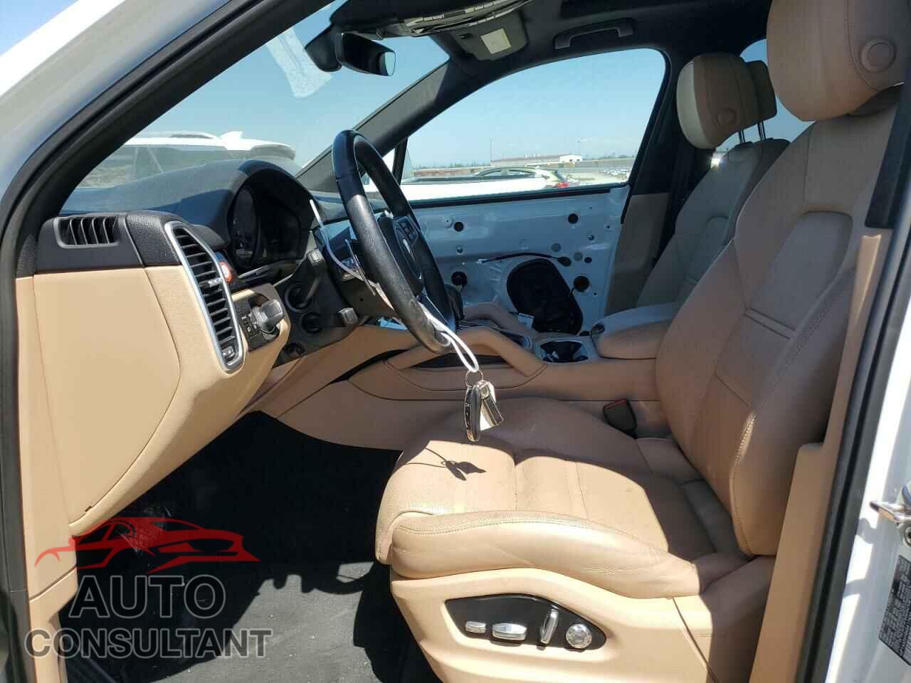 PORSCHE CAYENNE 2019 - WP1AA2AY8KDA17432