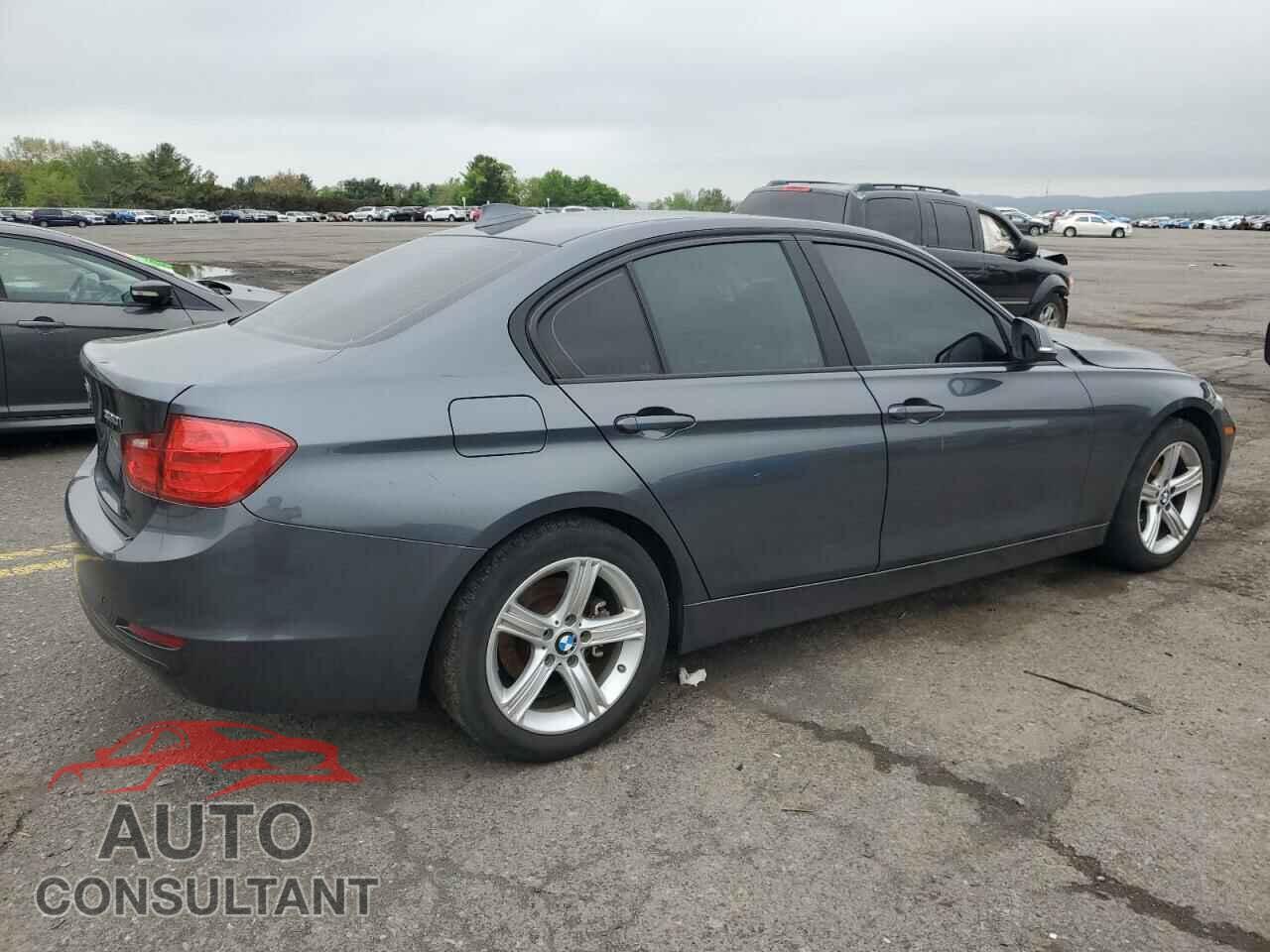 BMW 3 SERIES 2015 - WBA3C3G52FNT51993