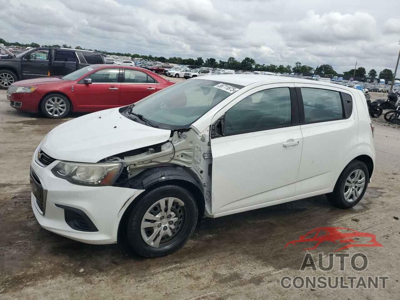 CHEVROLET SONIC 2017 - 1G1JG6SH2H4144698