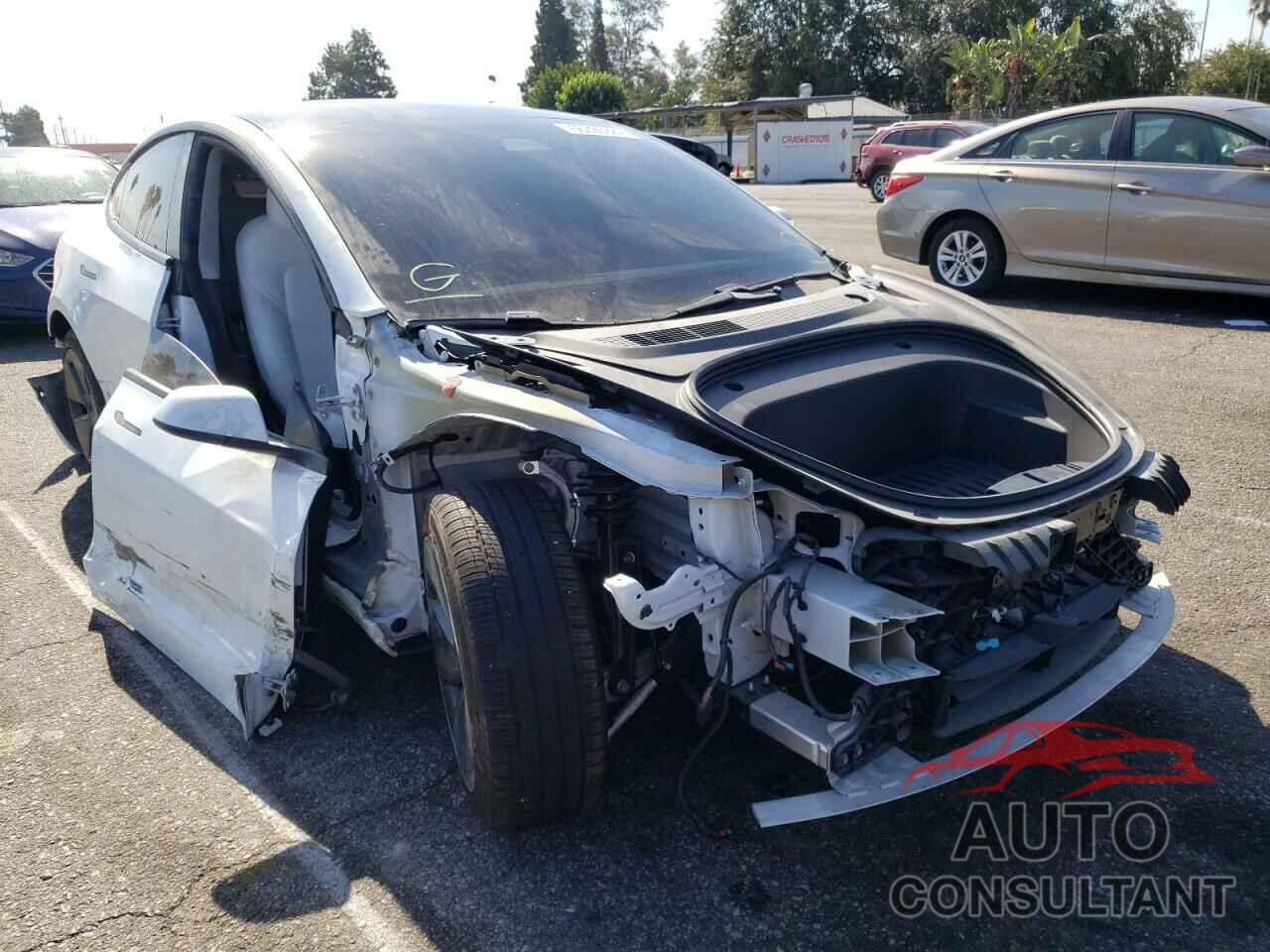 TESLA MODEL 3 2021 - 5YJ3E1EBXMF001131