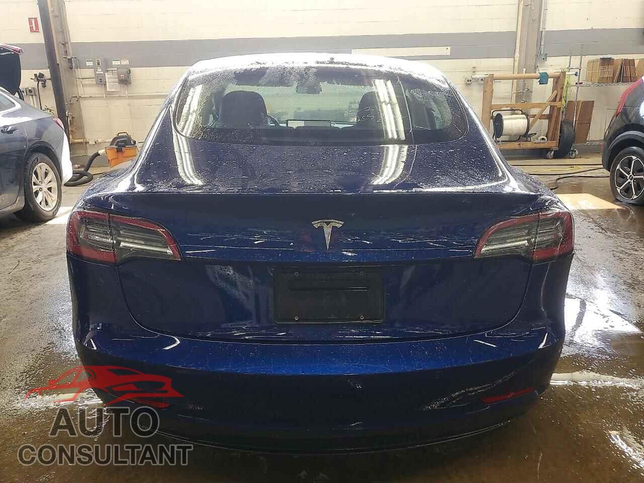 TESLA MODEL 3 2022 - 5YJ3E1EA3NF303840