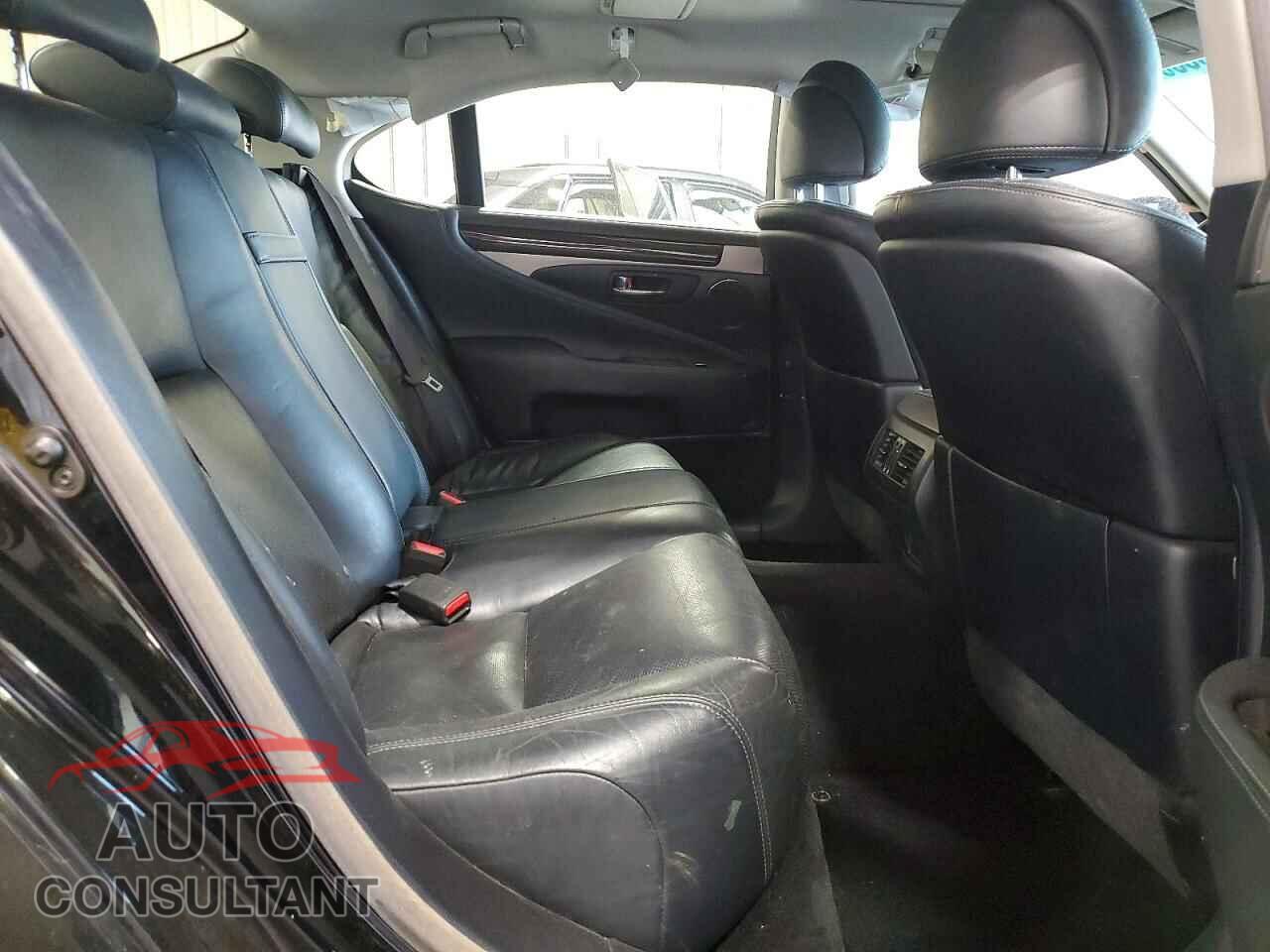 LEXUS LS460 2015 - JTHCL5EF3F5023393