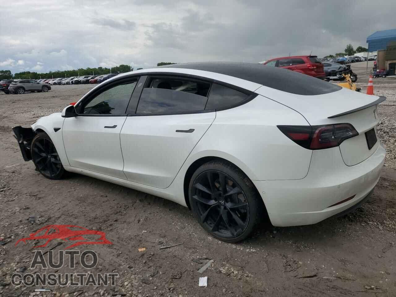 TESLA MODEL 3 2021 - 5YJ3E1EB2MF902056