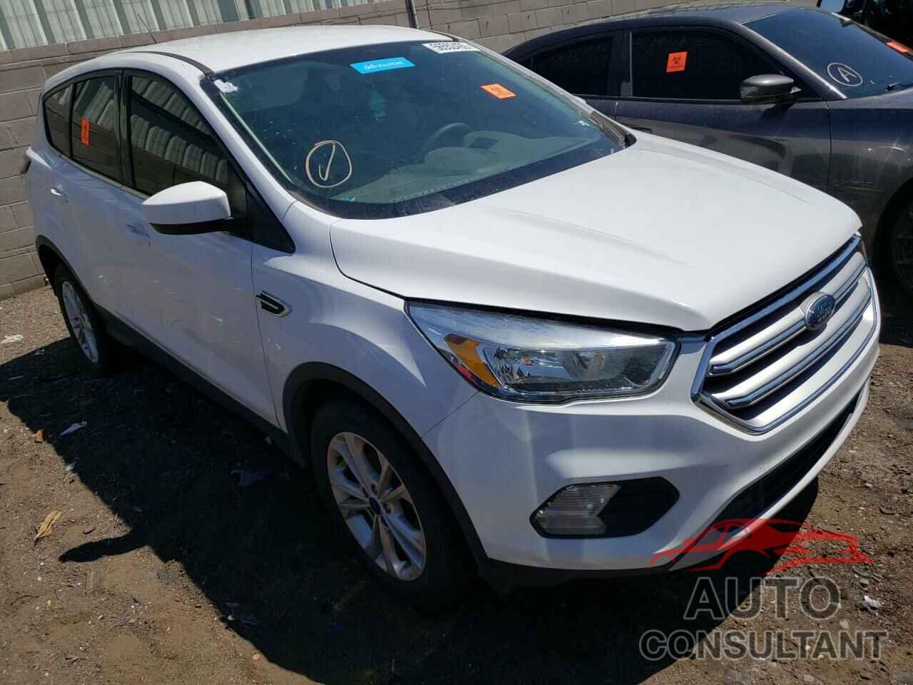 FORD ESCAPE 2017 - 1FMCU0GDXHUA62337