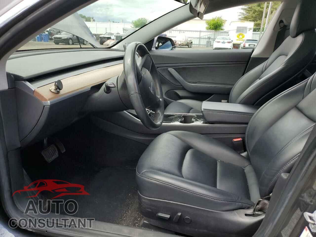 TESLA MODEL 3 2018 - 5YJ3E1EB7JF065980