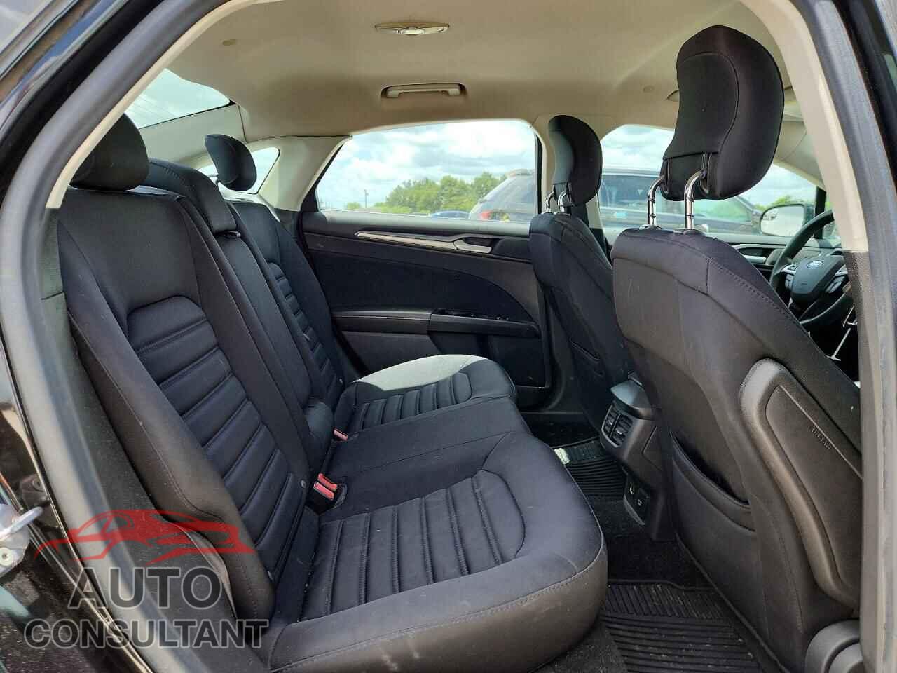 FORD FUSION 2013 - 3FA6P0LU2DR178105