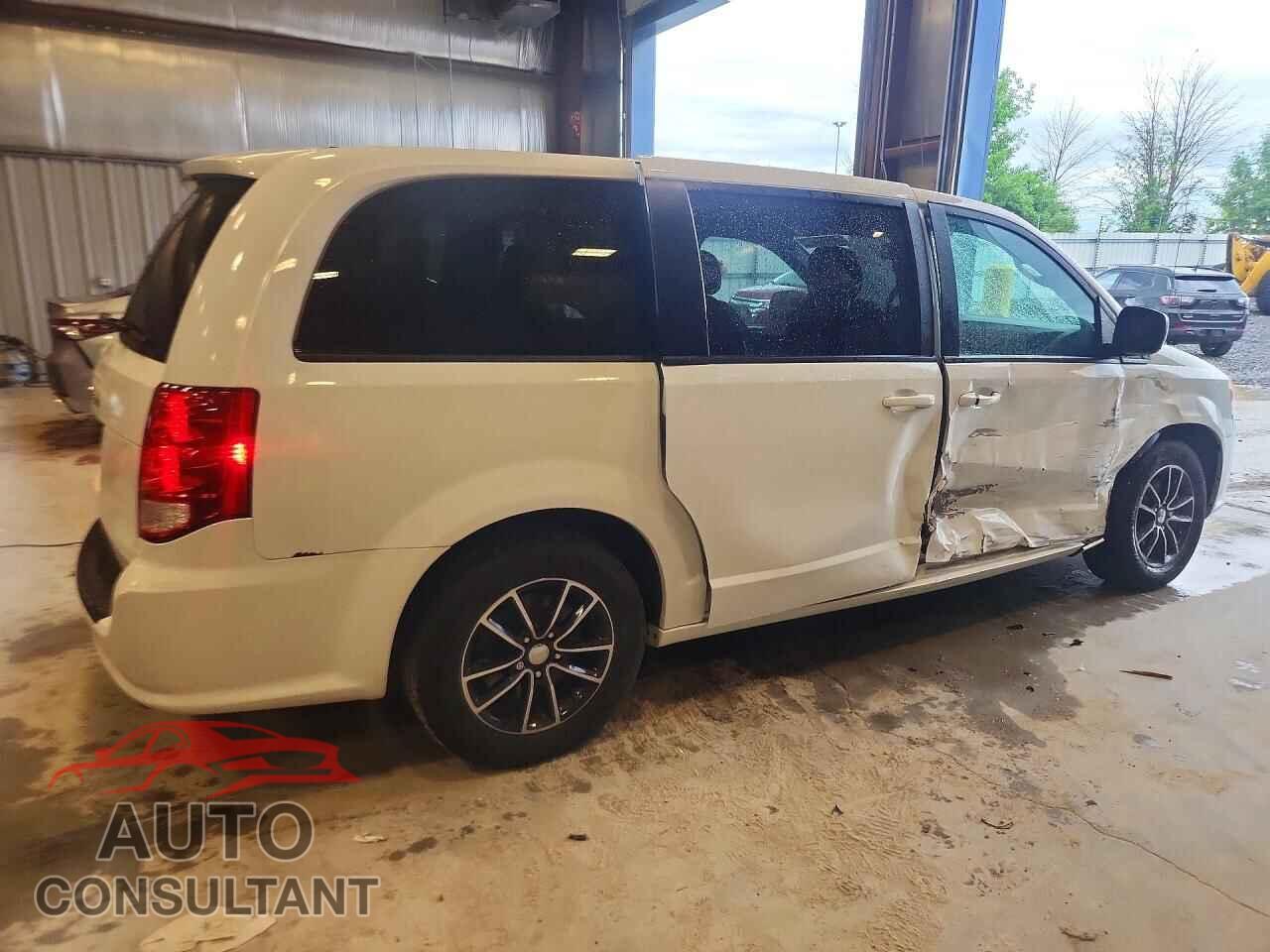 DODGE CARAVAN 2018 - 2C4RDGBG5JR244412