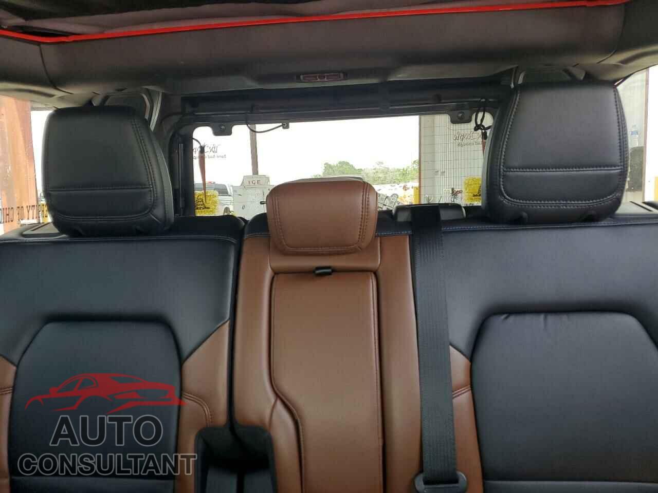 FORD BRONCO 2022 - 1FMEE5DP9NLB49973