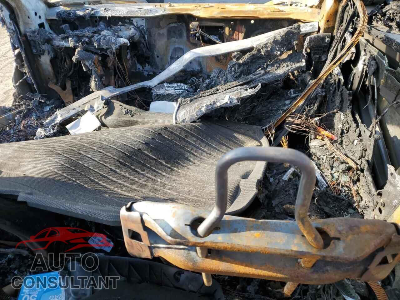 TESLA MODEL 3 2021 - 5YJ3E1EB3MF965554